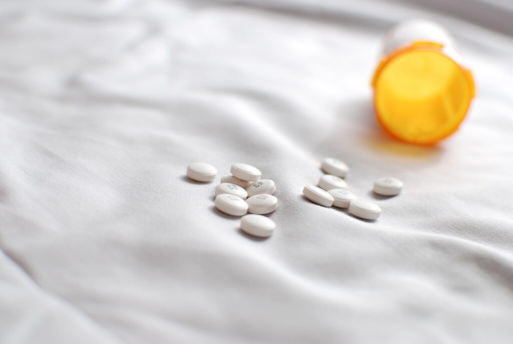 pills, medicines, tablets, dose, rx, pharma, pharmaceutical, addiction